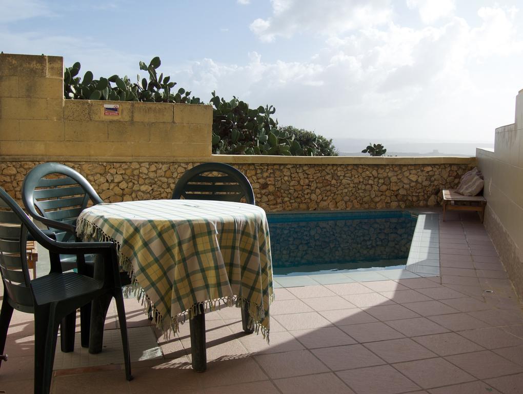 Ta'Kemmuna Hotel Qala Exterior foto